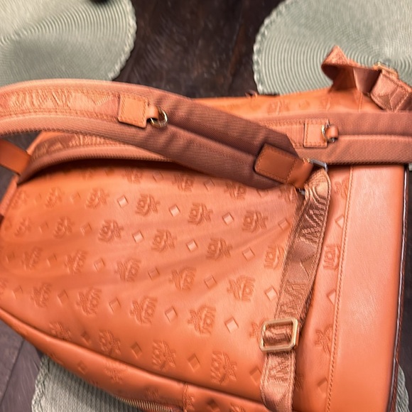 MCM large leather backpack *brand new* Great bag for anyone!!!! - Picture 10 of 13